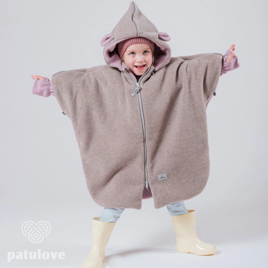 ponczo-samochodowe-patulove-lamb-pink-rece.jpg